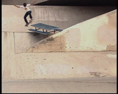 Raphaël Zarka, Topographie anecdotée du skate-board, vidéo, 2008 (extraits)